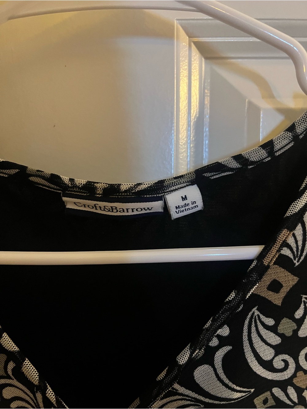 Patterned top - Picture 3 of 4